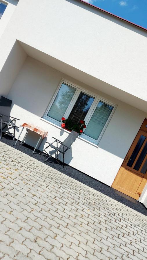 Apartman Jaruska Tyn nad Vltavou Ngoại thất bức ảnh